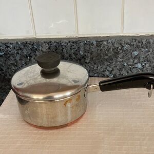 Revere Ware 1 Quart Copper Bottom Stainless Steel Saucepan With Lid